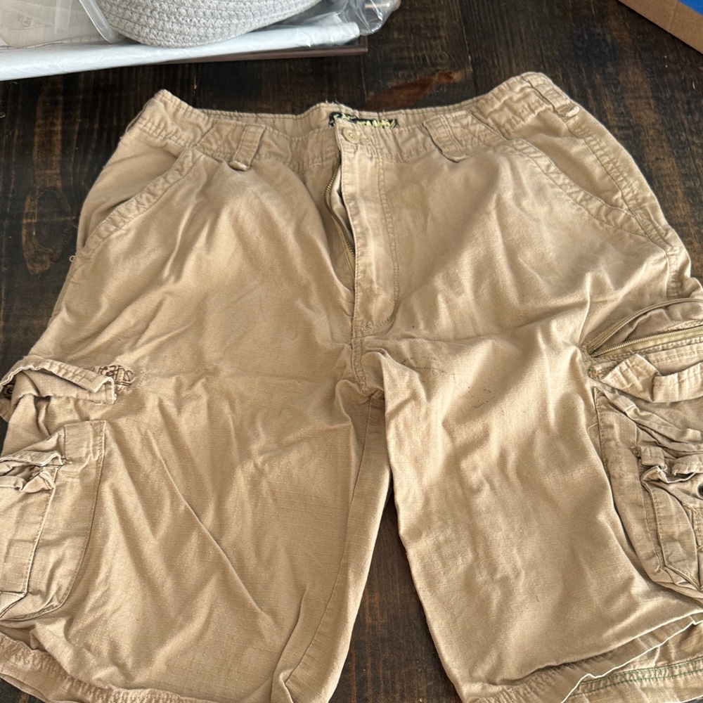 Men's Tan Cargo‎ Shorts